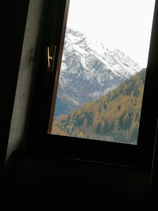 Grande Casa Di Famiglia Appartement Temù Buitenkant foto