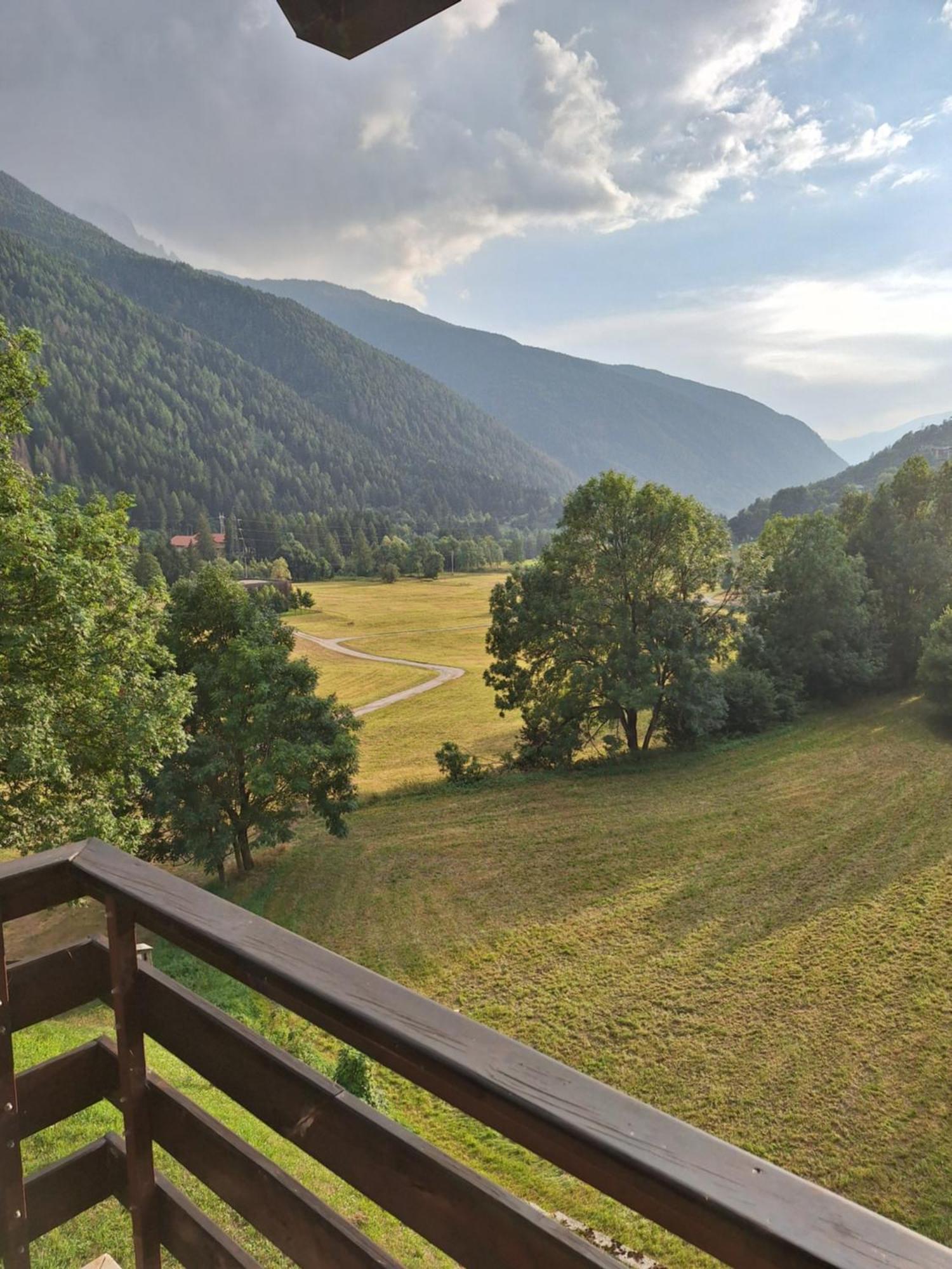 Grande Casa Di Famiglia Appartement Temù Buitenkant foto